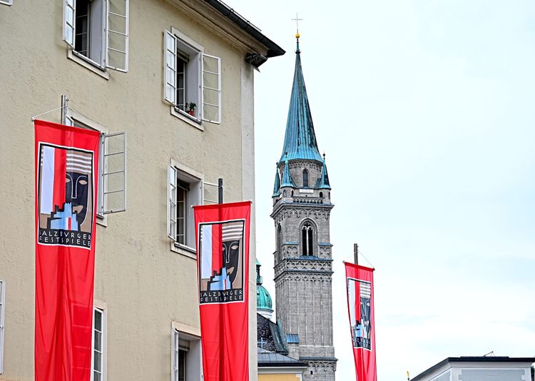 Salzburger Festspiele Klage