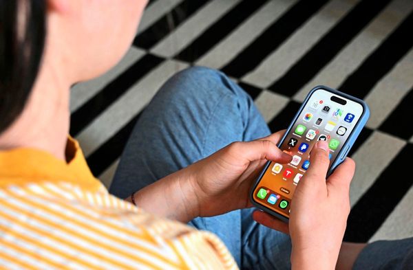 -Kinderfalle-Internet-Neuer-Ratgeber-kl-rt-ber-die-Gefahren-im-Netz-auf
