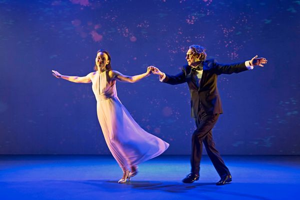 Wie-Andr-Pohl-in-Die-Tanzstunde-bravour-s-den-Buster-Keaton-gibt