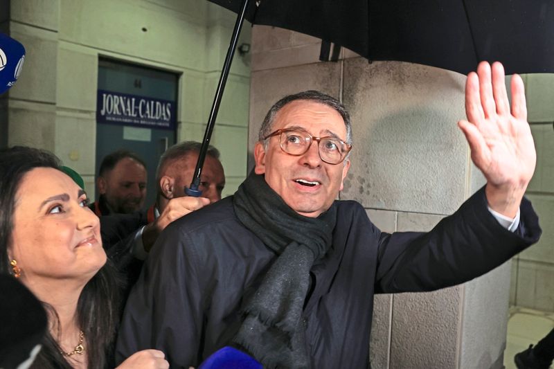 Portugiesen wählen neuen Präsidenten, Sozialist Seguro feierte Erdrutschsieg