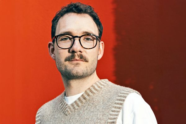 Lukas-Rietzschel-nimmt-im-Nachwende-Roman-Sanditz-das-Allt-gliche-in-den-Fokus