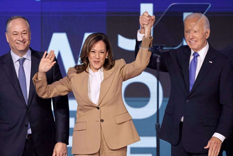 Biden übergibt am Parteitag der Demokraten das Zepter an Harris