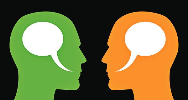 Gespr-che-mit-russischen-Urlaubern-ber-den-Krieg