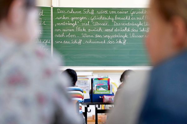 Wiederkehr-unterst-tzt-Wien-bei-Modellregion-VP-gegen-verl-ngerte-Volksschule-