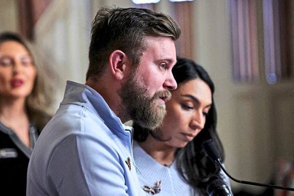 Familie-von-Virginia-Giuffre-dr-ngt-auf-Treffen-mit-K-nig-Charles-III-