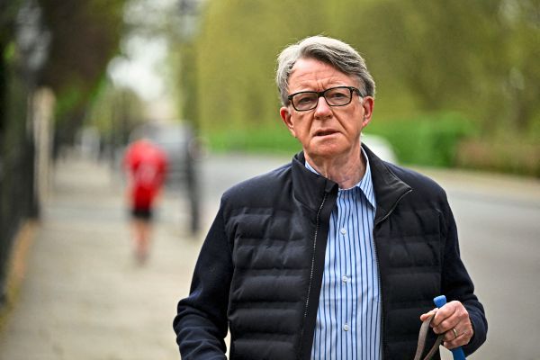 Britischer-Premier-wegen-von-Epstein-Freund-Mandelson-erneut-unter-Druck