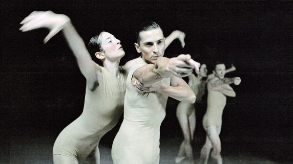 Exzellenter-Tanz-f-r-die-gro-e-B-hne-in-St-P-lten