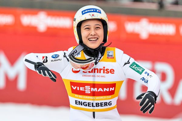 Japans-Skispringerin-Maruyama-siegt-auch-in-Engelberg-Eder-springt-zu-Platz-acht