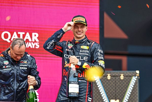 Nach-Triumph-in-Baku-Kann-Verstappen-noch-in-den-WM-Kampf-eingreifen-