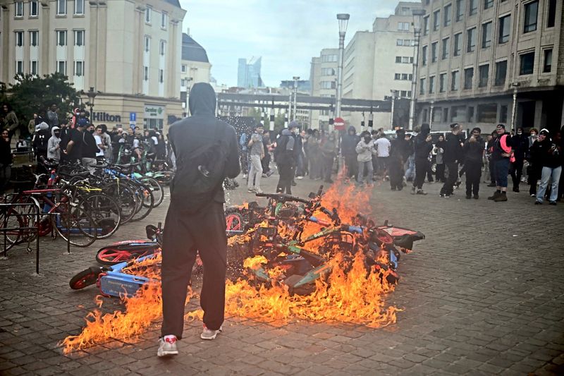Erneut Ausschreitungen bei Jugenddemo in Brüssel