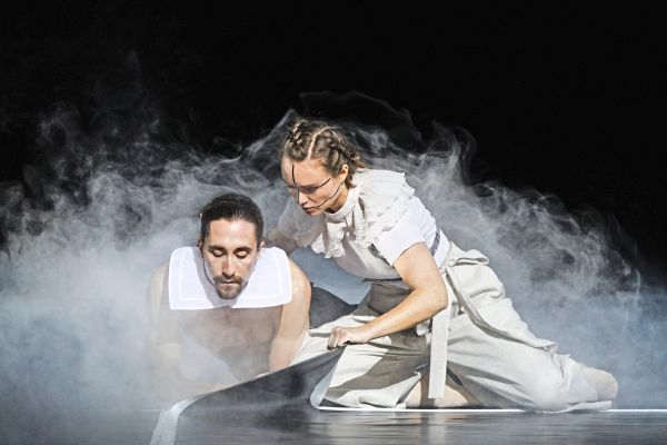 Shakespeares-feinster-Traumstoff-als-Tanzfutter-im-Musiktheater-Linz