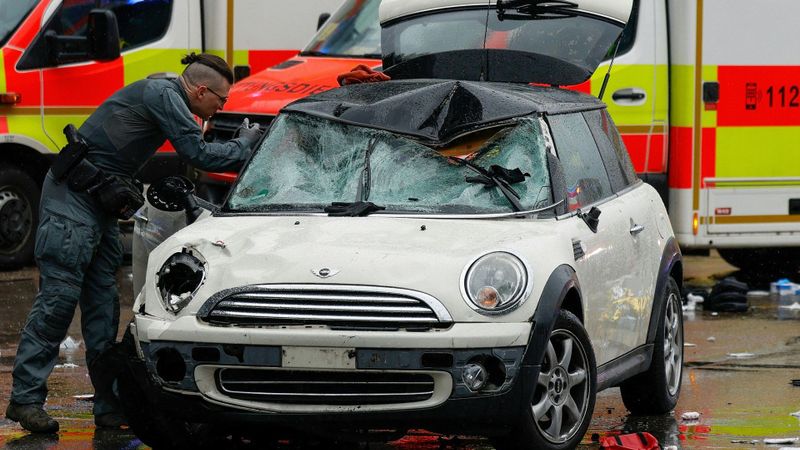 Autoattacke in München: Anhaltspunkt für extremistischen Hintergrund