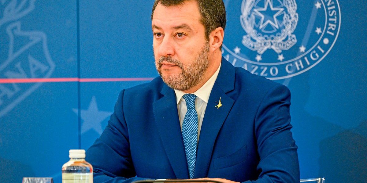 Bei Prozess gegen Salvini sagt Ex-Verteidigungsministerin aus
