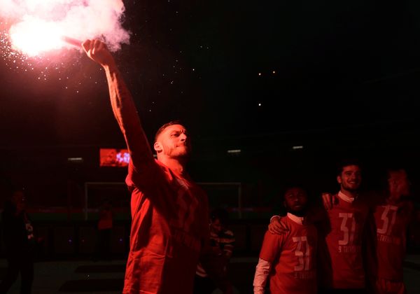 Marko-Arnautovic-mit-Roter-Stern-Belgrad-serbischer-Meister