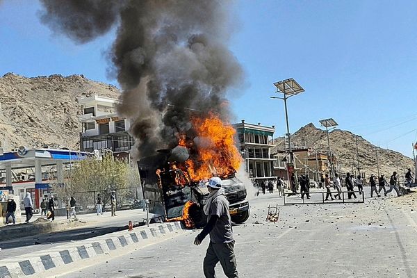 Im-Fahrwasser-der-Gen-Z-eskalieren-auch-Anti-BJP-Proteste-in-Ladakh
