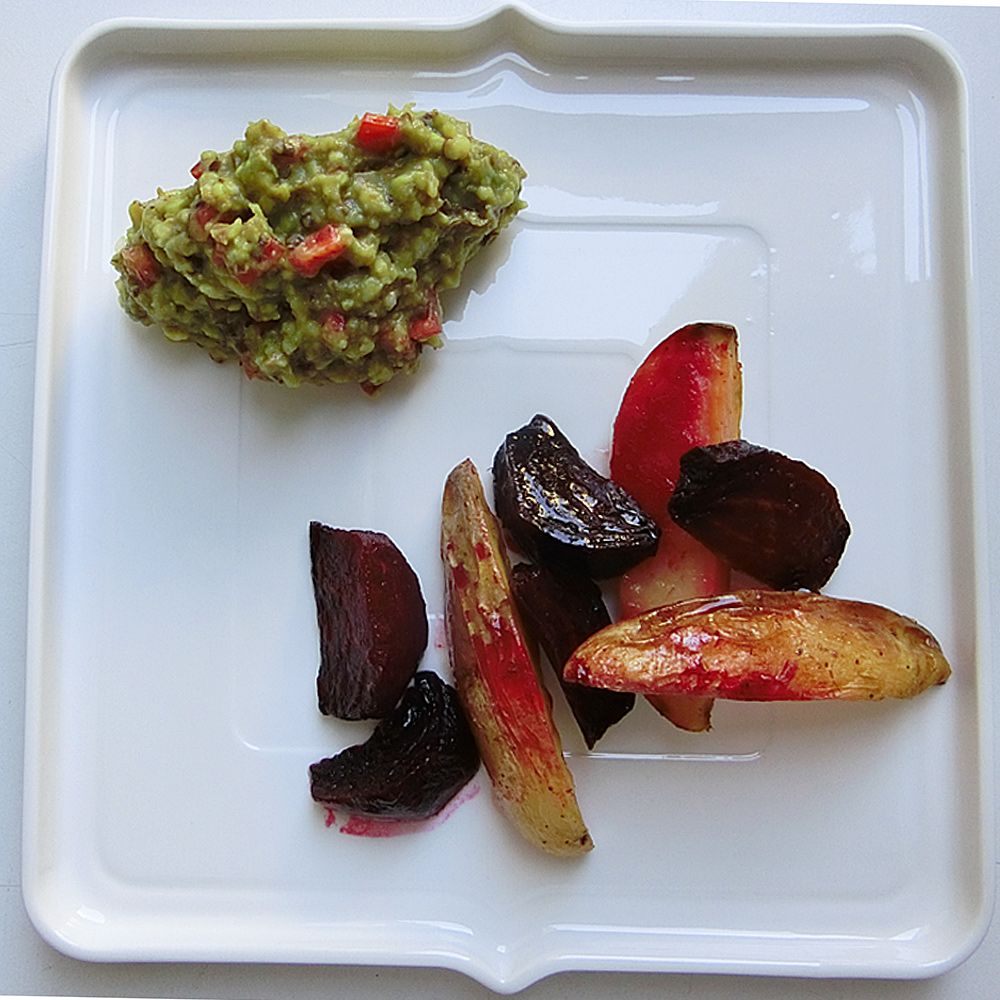 Avocado-Auberginen-Dip mit Rote-Rüben-Kartoffel-Wedges - Vegetarische ...