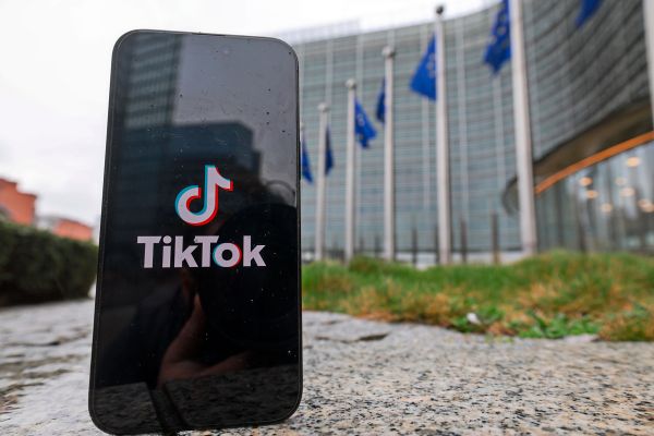 tiktok-macht-s-chtig-strafe-der-eu-kommission-droht