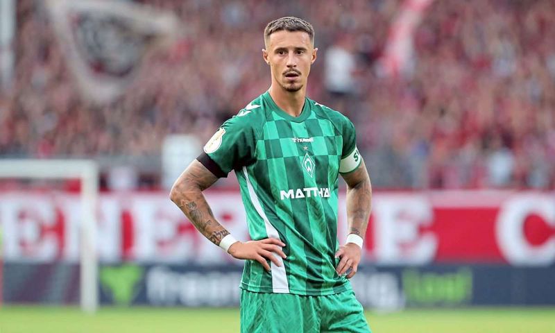 Werder-Kapitän Friedl sieht Rot, Bremen schlägt Mainz in Unterzahl