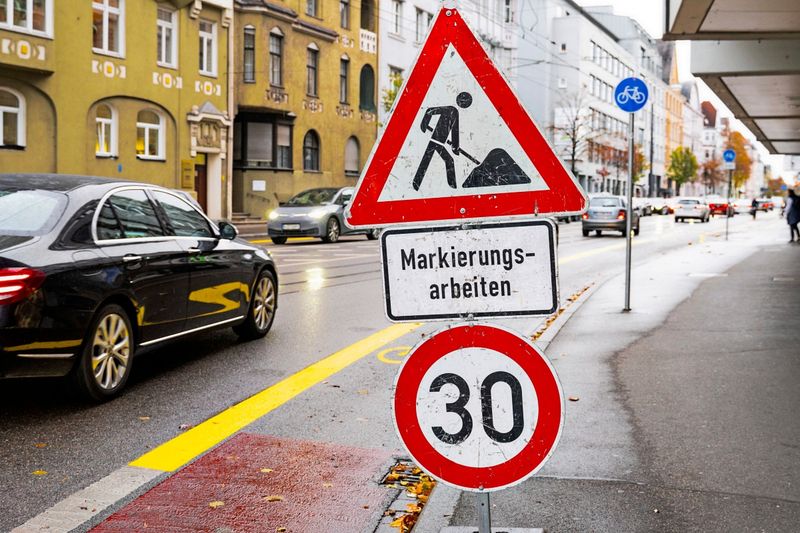 Studie zu Tempo 30: Weniger Unfälle, kaum längere Fahrzeit