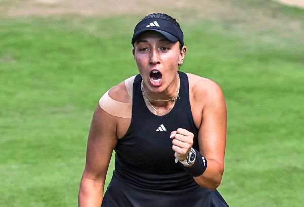 Swiatek-weiter-ohne-Rasentitel-Pegula-gewinnt-Wimbledon-Generalprobe