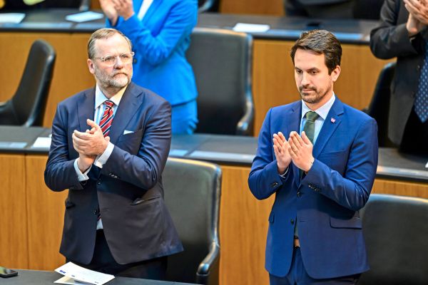 Baba-B-rokratie-Wo-in-den-Schulen-ausgemistet-wird