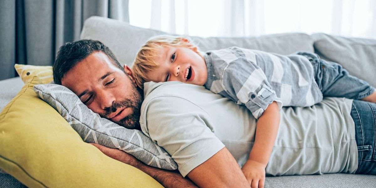 Eine Stunde weniger Schlaf: Was die Zeitumstellung mit Kindern macht