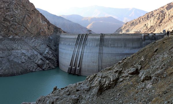 Pr-sident-Irans-Hauptstadt-muss-wegen-Wassermangels-verlegt-werden