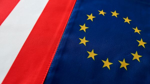 chinesen-st-rkste-gruppe-bei-rot-wei-rot-karte