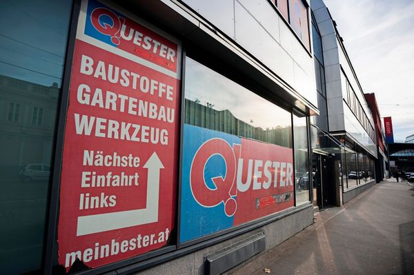Baustoffh-ndler-Quester-meldet-Insolvenz-an