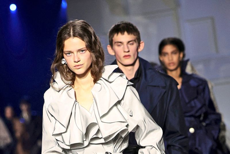 Winterkollektion von Burberry: Ausgehen an einem regnerischen Abend in London