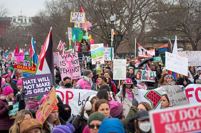 Tausende protestieren in Washington gegen Trump