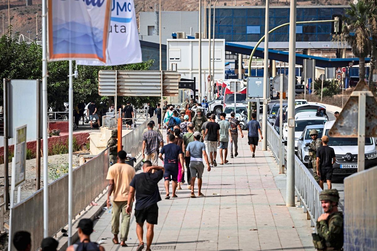 Migranten In Ceuta Ich Sterbe Lieber Hier Als Nach Marokko migranten-in-ceuta-ich-sterbe-lieber-hier-als-nach-marokko