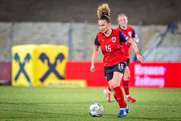 Ticker-FB-Frauen-peilen-vollen-Erfolg-gegen-Slowenien-an-ab-19-Uhr