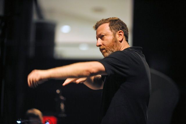 Brad Lubman Komponieren geht vor Dirigieren Musik derStandard.at