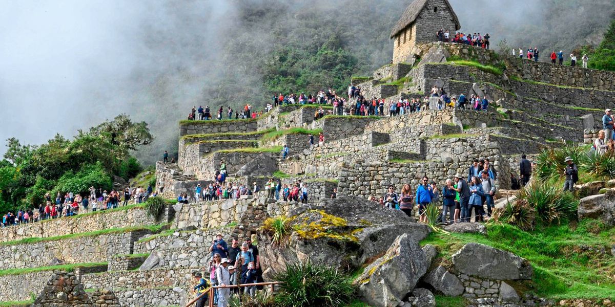 Hunderte Ausländische Touristen In Machu Picchu Gestrandet - Reisen ...