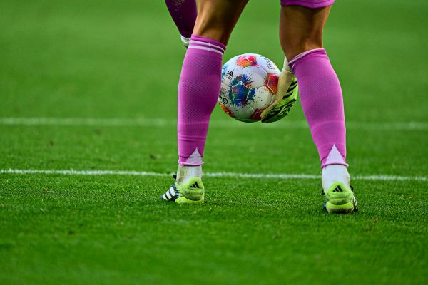 Lustenau-kommt-Spitzenreiter-St-P-lten-mit-2-1-in-Bregenz-n-her