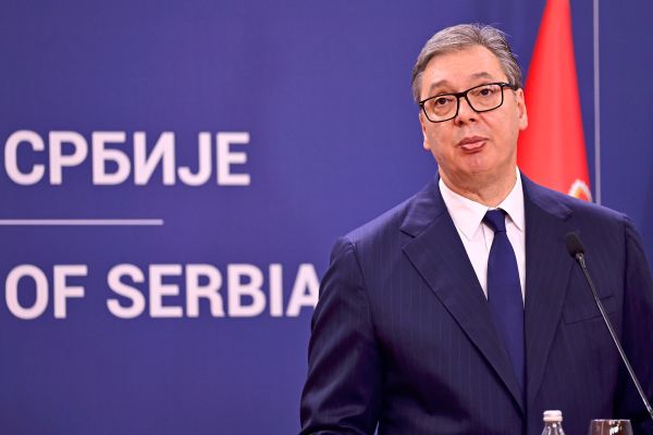 Es-wird-enger-f-r-Serbiens-Pr-sident-Vu-i-
