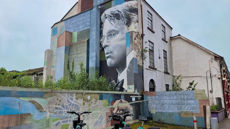 Sligo ehrt den Dichter William Butler Yeats mit einem Wandgemälde. 