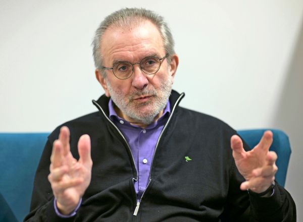 Medienexperte-Hausjell-Es-braucht-st-rkere-Medien-