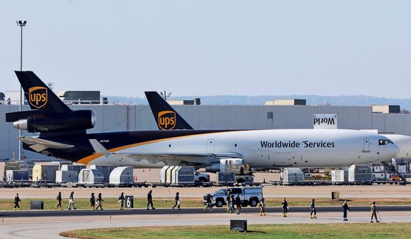Vorl-ufiges-Ende-eines-Problemflugzeugs-UPS-und-FedEx-lassen-MD-11-nach-Absturz-am-Boden