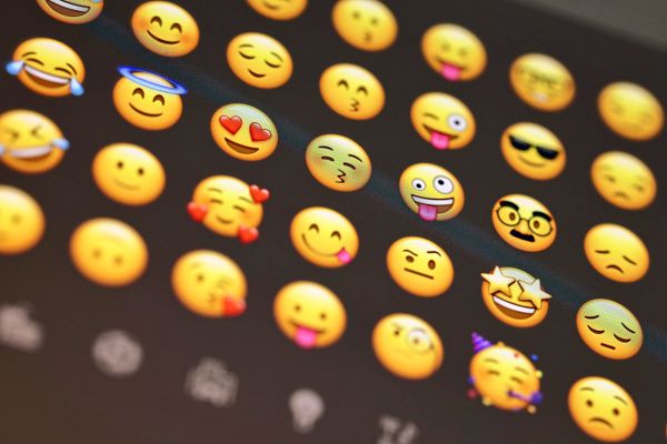 Was-halten-Sie-von-Emojis-in-der-firmeninternen-Kommunikation-