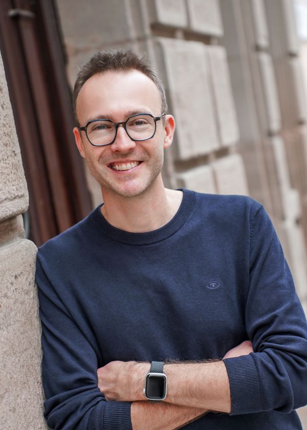 wie-schulen-eine-nachhaltige-ki-strategie-entwickeln