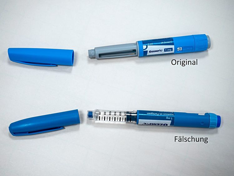 Ozempic-Pen im Original und als Fälschung