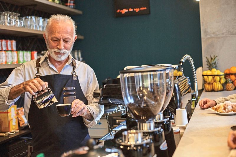 Wie ganz Europa versucht, Ältere am Arbeitsmarkt zu halten
