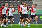 Titelverteidiger Stuttgart fordert Bayern München im Pokalfinale