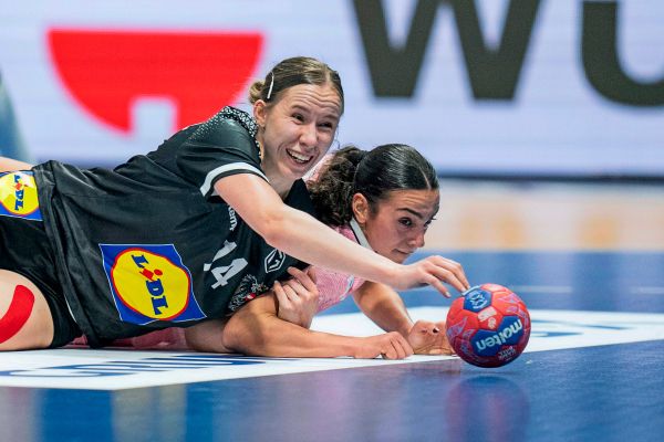 -sterreichs-handballerinnen-im-wm-endspurt-auf-punkte-aus