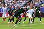 Uruguay rettet 1:1 gegen Saudi-Arabien in der Schlussphase Maxi Araujo erlöste Uruguay in der zweiten Hälfte, Saudi-Arabien führte zur Pause 1:0