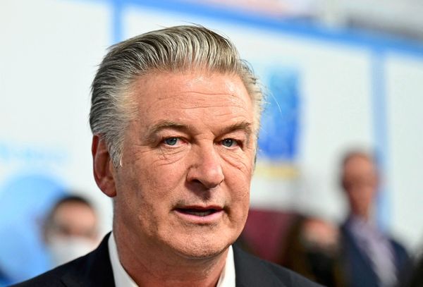 Zivilklage-gegen-Alec-Baldwin-nach-Todesschuss-bei-Filmdreh