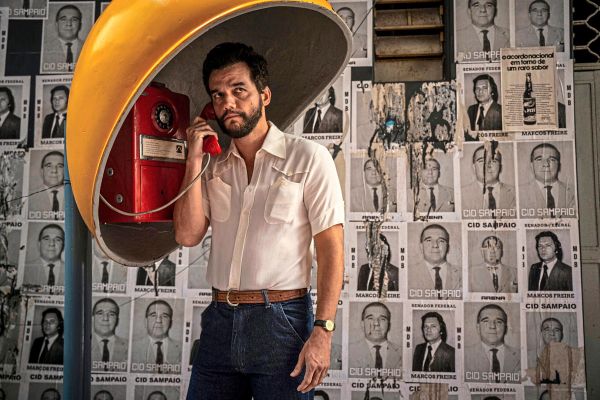 Der-Polit-Thriller-O-Agente-Secreto-reagiert-auf-die-ra-Bolsonaro