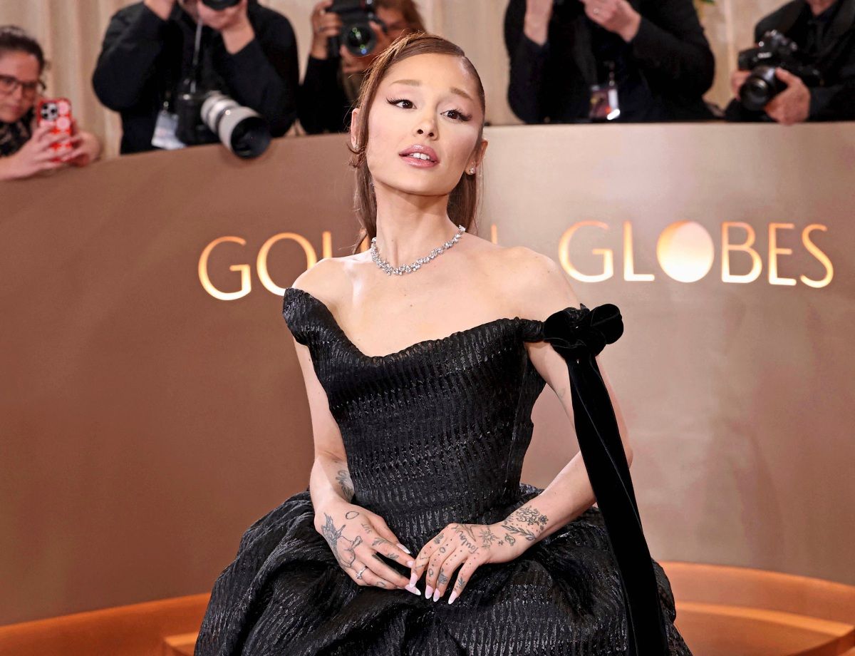 Ariana Grande Singt Auf petal Von Den Schattenseiten Des Ruhms ariana-grande-singt-auf-petal-von-den-schattenseiten-des-ruhms